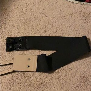 Black stretchy belt